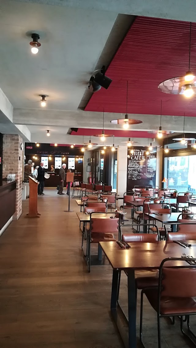 Everyman Bistro, Street Café & Theatre Bar
