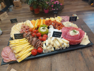 Photo n°10 de Au marché du coin à Tessy-Bocage (Caviste)