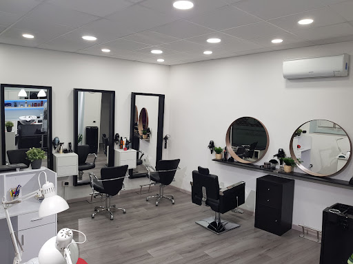 STUDIO H - "Hair & Nails" - Thumbnail