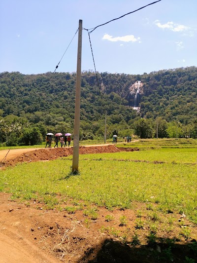 Photos of Diyavini Ella Falls - දියවිනි ඇල්ල