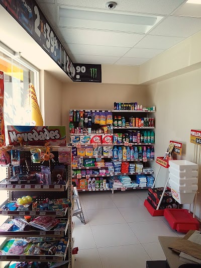 Photos of Oxxo Delfin