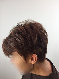 Photo n°16 de Coiffeur, Coloriste au naturel à Viffort (Magasin de cosmétiques)