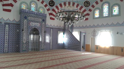 Mustafa Kezban ve Saide Akkuş Camii