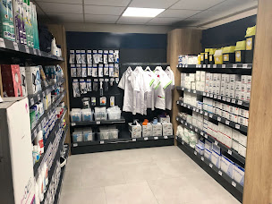 Photo n°15 de DISTRI CLUB MEDICAL Saint-Quentin à Saint-Quentin (Service de réparation de fauteuils roulants)