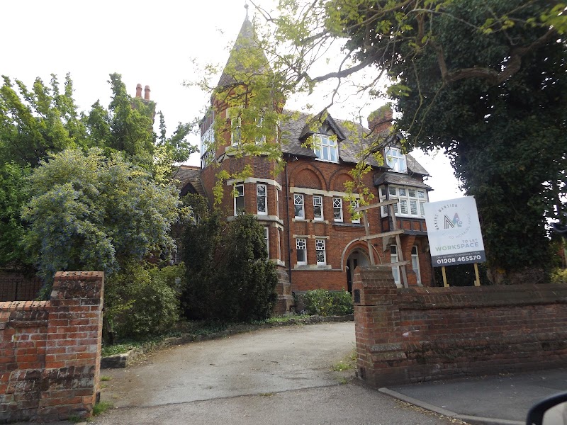 1st Choice Properties photo 2
