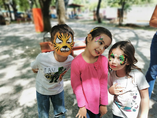 Monarca kids talleres infantiles y pintacaritas (pixeles y hama beads) - Thumbnail