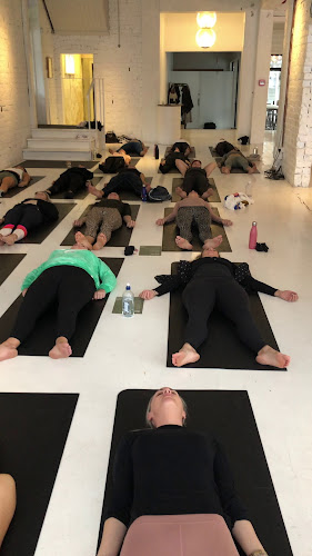 Reviews of YogaOnline in Auckland - Yoga studio
