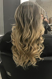 Photo n°25 de Elise coiffure ( Coiffeur Mixte Courbevoie ) à Courbevoie (Salon de coiffure)