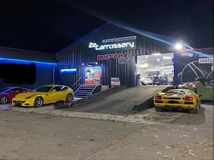 Photo n°21 de ZeCarrossery & ZePare-Brise Meyrargues - Carrosserie MF84 à Meyrargues (Service de réparation de pare-brise)