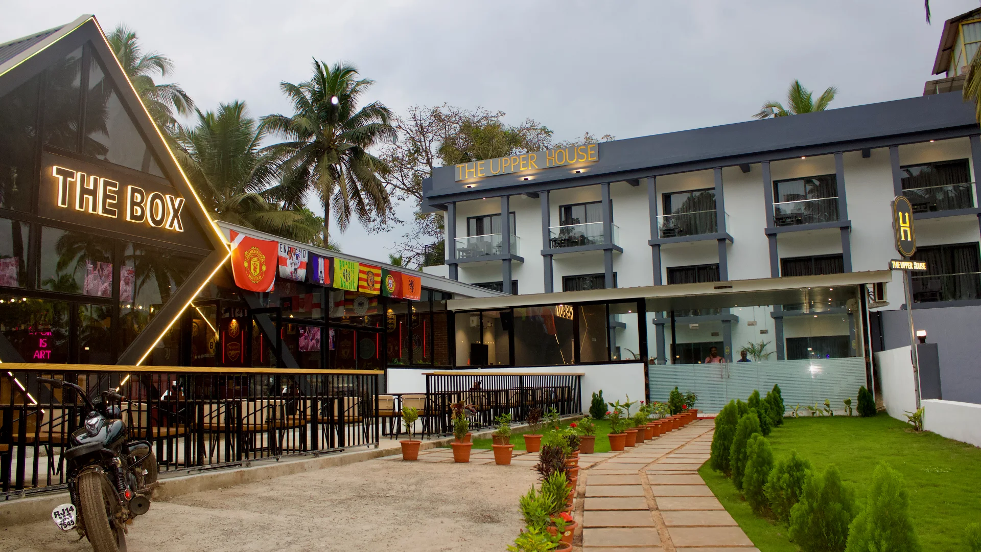 Fabhotel Prime JR High Sky