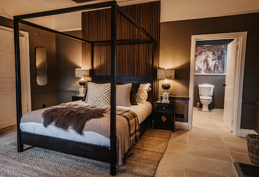 The Murray Arms Hotel