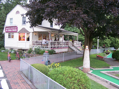 Photo Farmington Miniature Golf & Ice Cream By owner