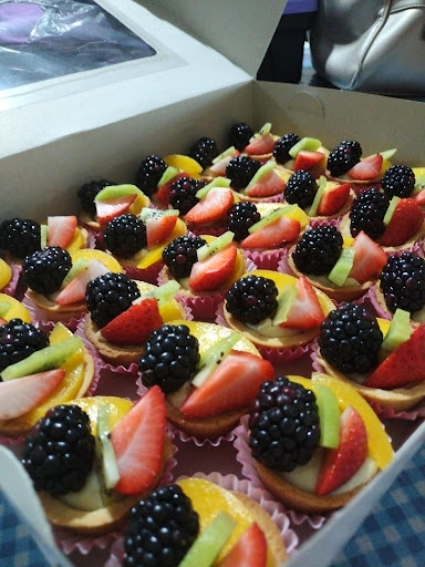 Zoe's Cupcakes and desserts