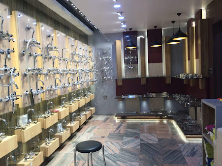 Af1qippqhicrrkp5fawh 2ewwbysf70clibdcl9ciymi=s451 K No