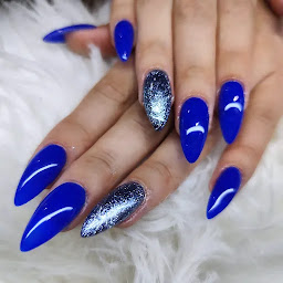 Photo n°6 de Hello Nails à Vers (Institut de beauté)