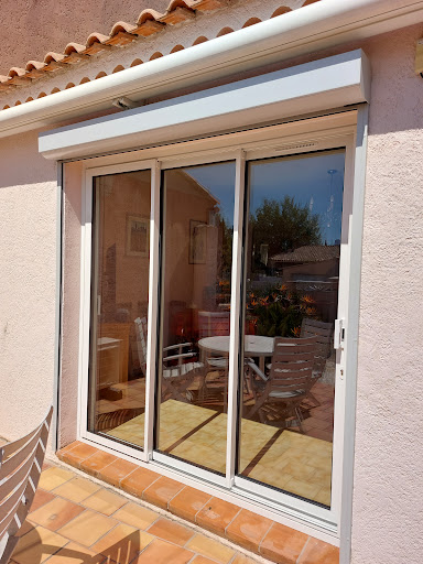 CONFORT PLUS | Fenêtres Volets Vérandas Portes Pergolas | VAR