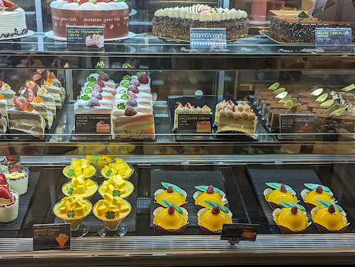 85°C Bakery Cafe - Arden Fair Mall - Thumbnail