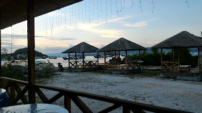 Photos of Resto Tinakin Laut