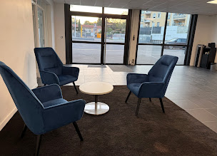 Photo n°1 de Desmerger Garage SAS à Oullins-Pierre-Bénite (Garage automobile)