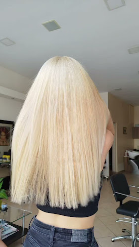 Αξιολογήσεις για το Hairline Κομμωτήριο στην Ελευσίνα - Κουρείο
