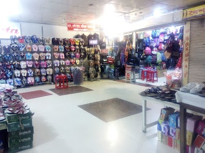 Photos of Kodomtola Super Market