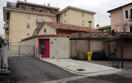 La Porta Fucsia - Officina delle Arti Logo