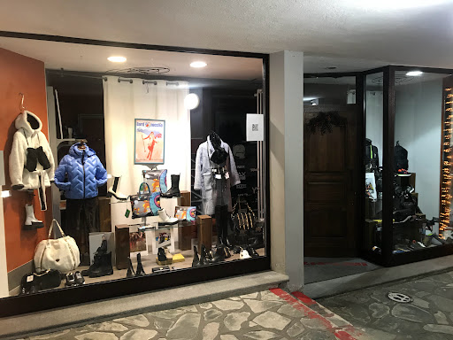 GIOVANNI CALZATURE e PELLETTERIA SAS OULX