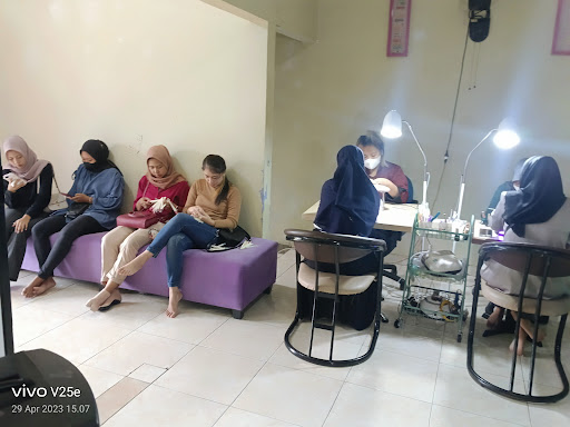 Ayi salon Kalikabong