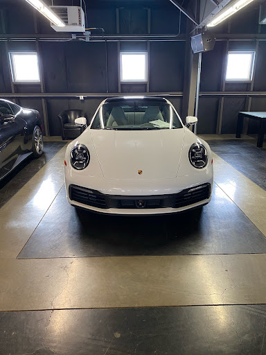 Porsche Bend - Visual