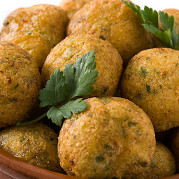 Photo n°6 de Rôtisserie 2000 du Port Royal à Le Grau-du-Roi (Restaurant de tapas)