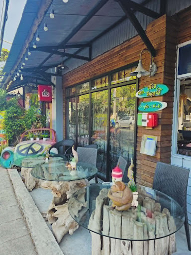 Aromi diversi Italian Restaurant Pizzeria And Beach Bar