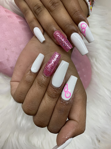 Marbella's Salon - Thumbnail