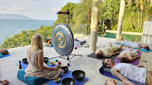 Yoga Hub Club