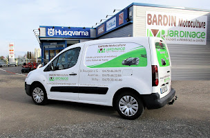 Photo n°13 de BARDIN MOTOCULTURE - Mr JARDINAGE - MOULINS à Avermes (Atelier de réparation de tracteurs)