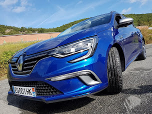 Photo n°3 de Avis Aéroport Rodez à Salles-la-Source (Agence de location de voitures)