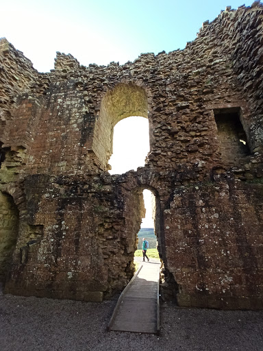 Bowes Castle - Visual