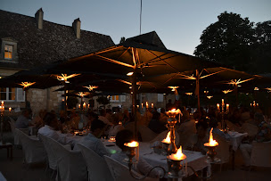 Photo n°64 de Restaurant gastronomique Château Les Merles à Mouleydier (Lieu de mariage)