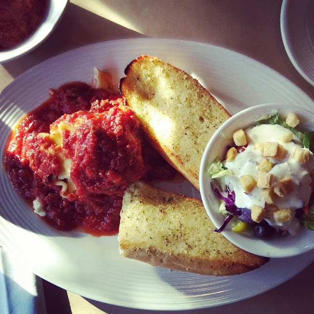Di Mille's Italian Restaurant