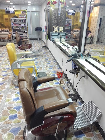 Photos of Arab Women Beauty Salon