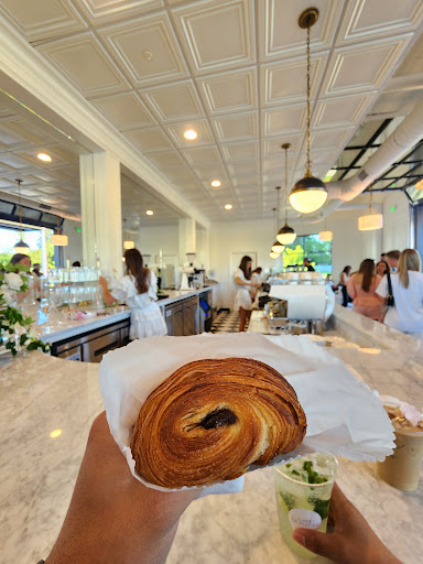 Cafe Le Fleurs - Visual