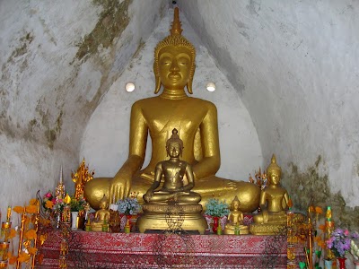Photos of Wat Mai