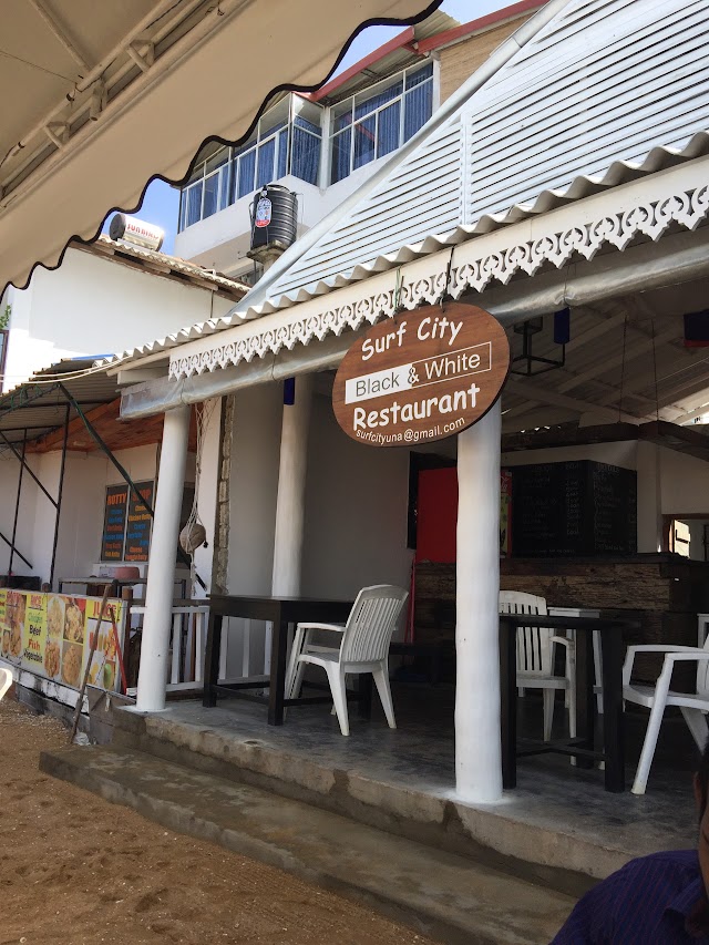 Black & White Restaurant