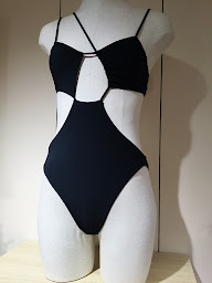 Photo n°38 de Etam à Tours (Magasin de maillots de bain)