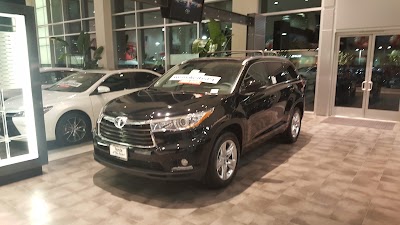 Photos of Toyota of the Desert