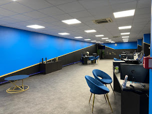 Photo n°4 de Carluks Premium Center Automobile Eragny à Éragny (Concessionnaire automobile)