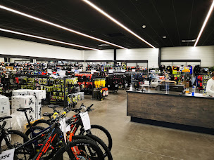 Photo n°3 de 2D Moto à Saintes (Atelier de réparation pour motos)