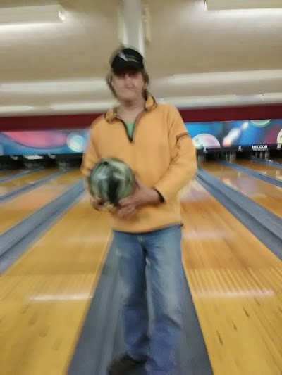 Niles Lanes