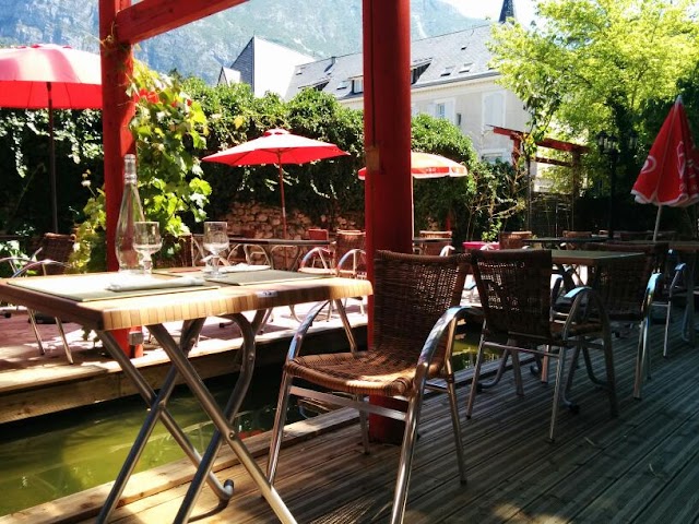 Pekin Grill