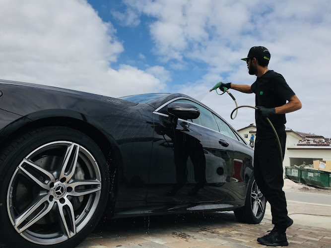 LMD Luxury Mobile Detailers Inc (Auto & Boat Polishing & Ceramic Coatings)