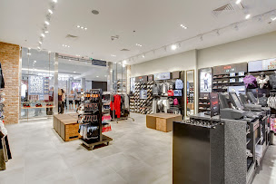 Photo n°2 de MVRO France - Aménagement / Agencement - Magasins Retail - Project Management & Travaux à Paris (Agence d'architecture)